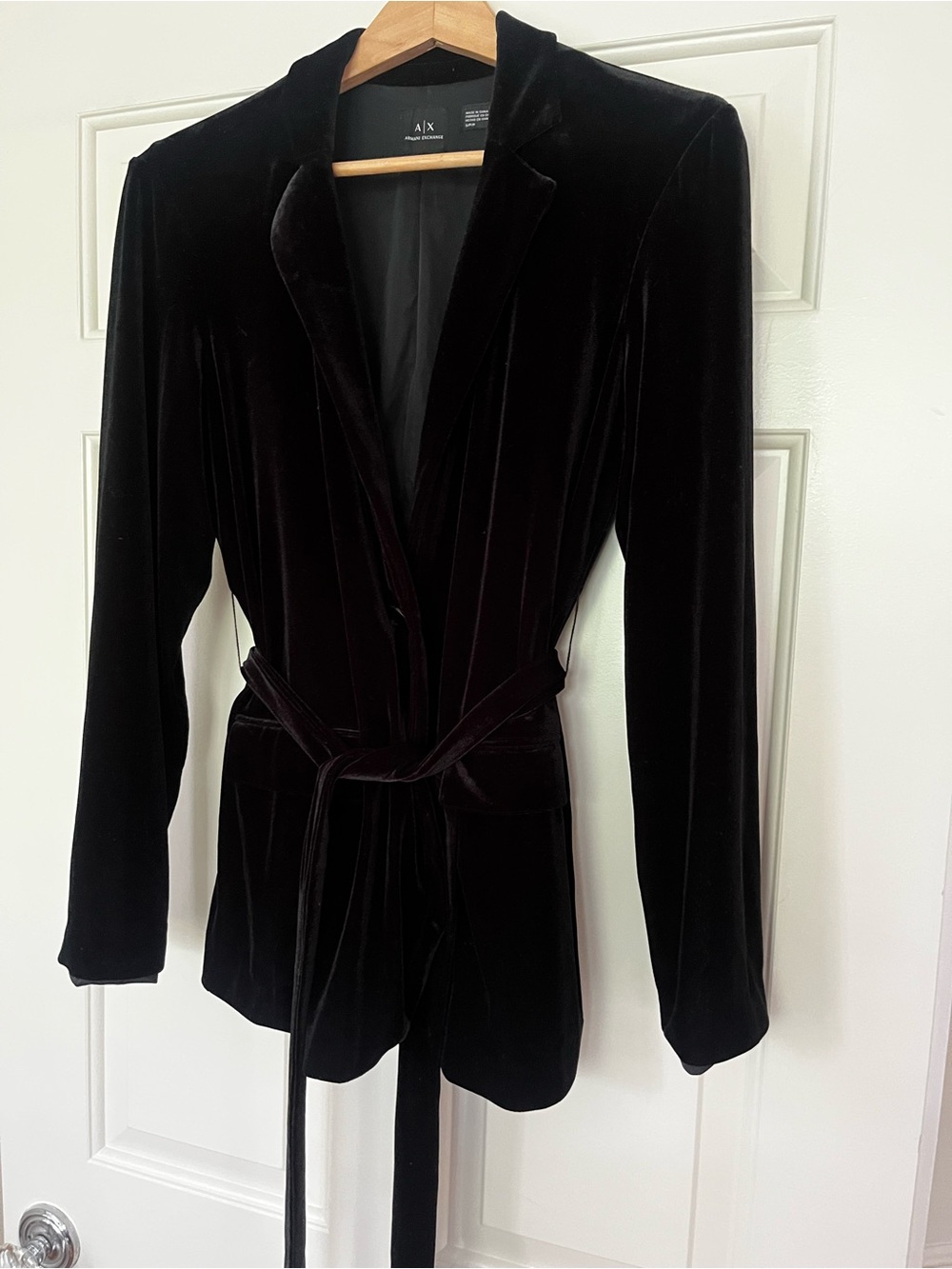 Armani Exchange Black Velvet Blazer with Notch Lapel - Picture 6 of 6